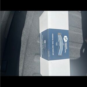 Compact Cordless Car Vacuum Cleaner